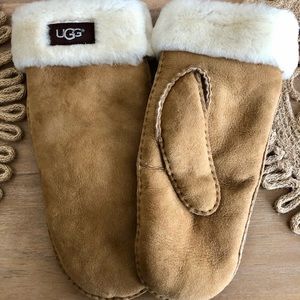UGG Women’s Mittens